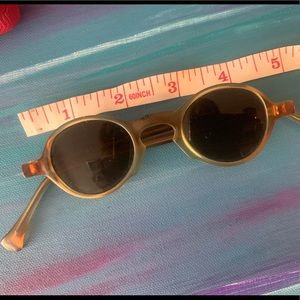 Vintage look sunglasses